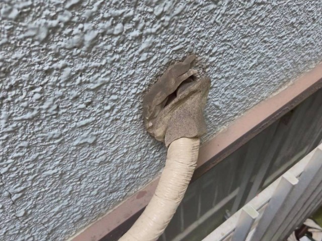 エアコン　パテ打ち替え